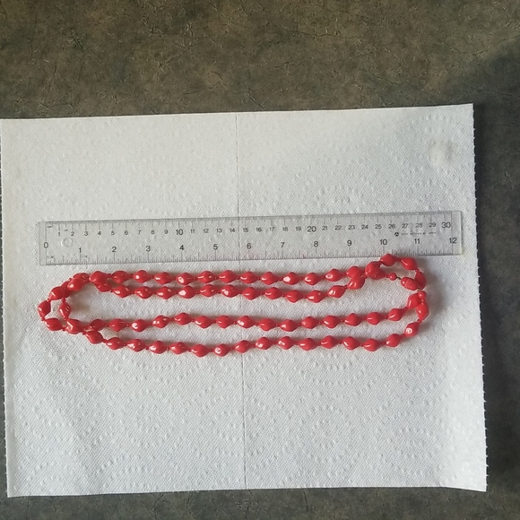 Vintage red costume jewelry - Picture 1 of 4